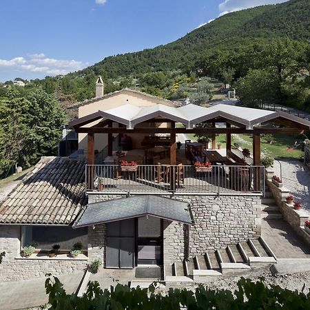 Agriturismo Il Castello Assisi Exterior photo