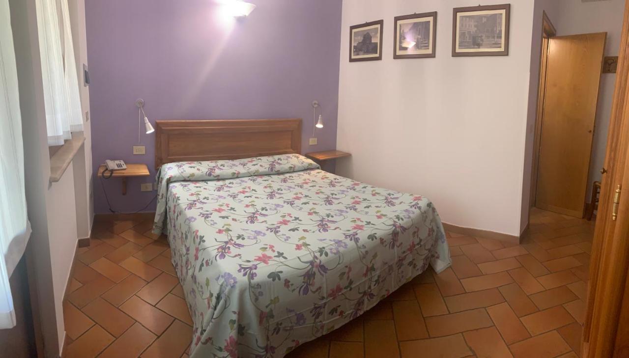 Agriturismo Il Castello Assisi Exterior photo