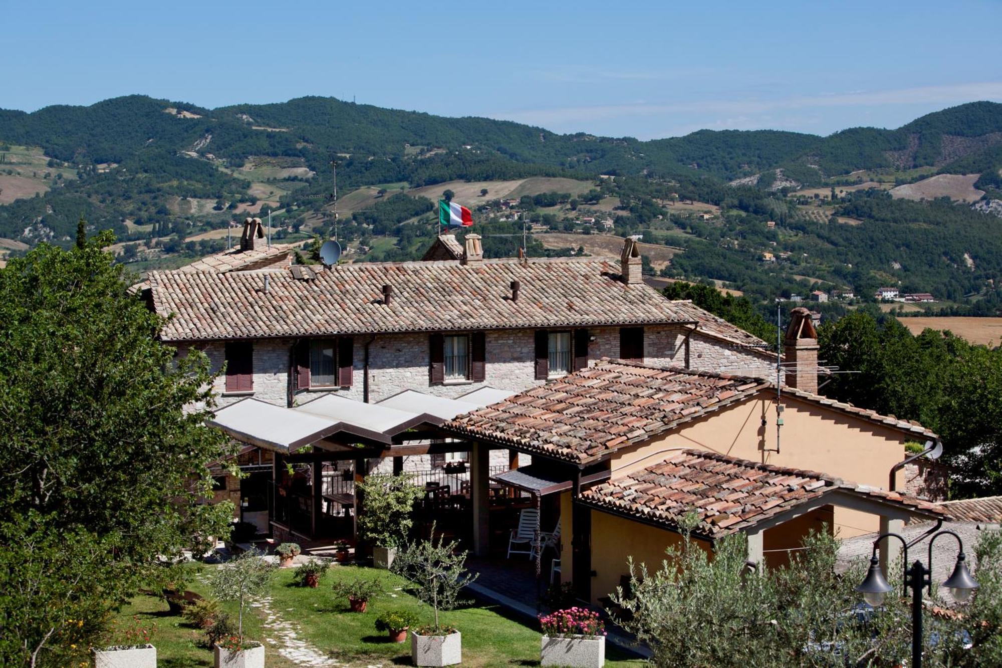 Agriturismo Il Castello Assisi Exterior photo